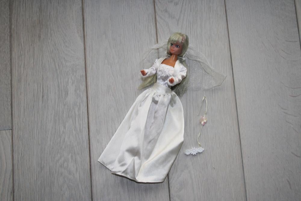 Barbie huwelijk, Kinderen en Baby's, Speelgoed | Poppen, Ophalen, Zo goed als nieuw, Barbie