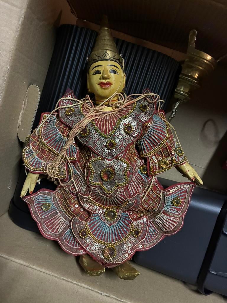 Aziatisch popje aan touwtjes, Ophalen of Verzenden, Gebruikt