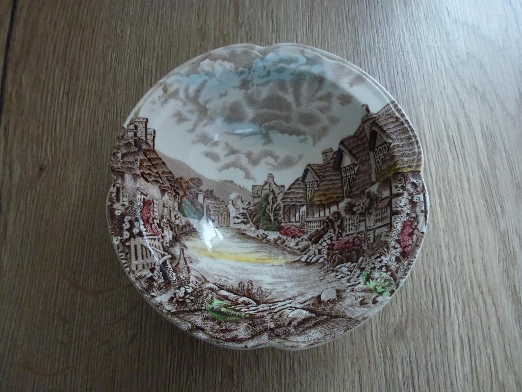 Ancien bol Olde English Countryside Johnson Bros TBE, Antiquités & Art, Enlèvement ou Envoi