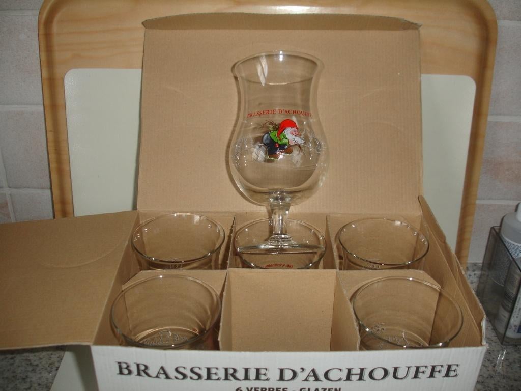 6 bierglazen La Chouffe, Brasserie D' Achouffe, 33cl., Collections, Marques de bière, Neuf, Verre ou Verres, Duvel, Enlèvement ou Envoi