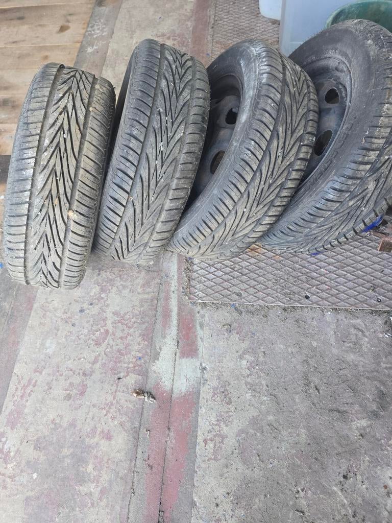 4 Pneus Vredestein sur Jantes (185/60 R14) - Bon état, Enlèvement, Pneu(s)