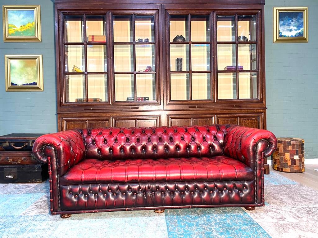 Stoere Engelse Chesterfield zetel Oxblood rood, Ophalen of Verzenden, Zo goed als nieuw, Leer