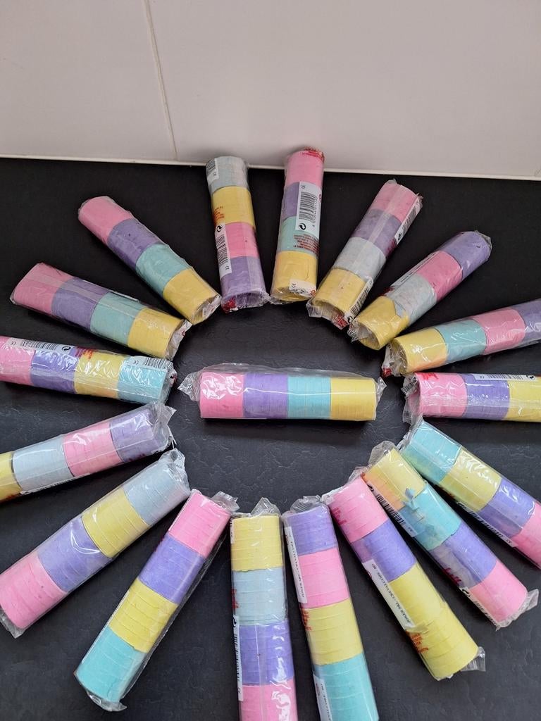 Party slingers serpentine 18stuks, Hobby en Vrije tijd, Feestartikelen, Ophalen of Verzenden