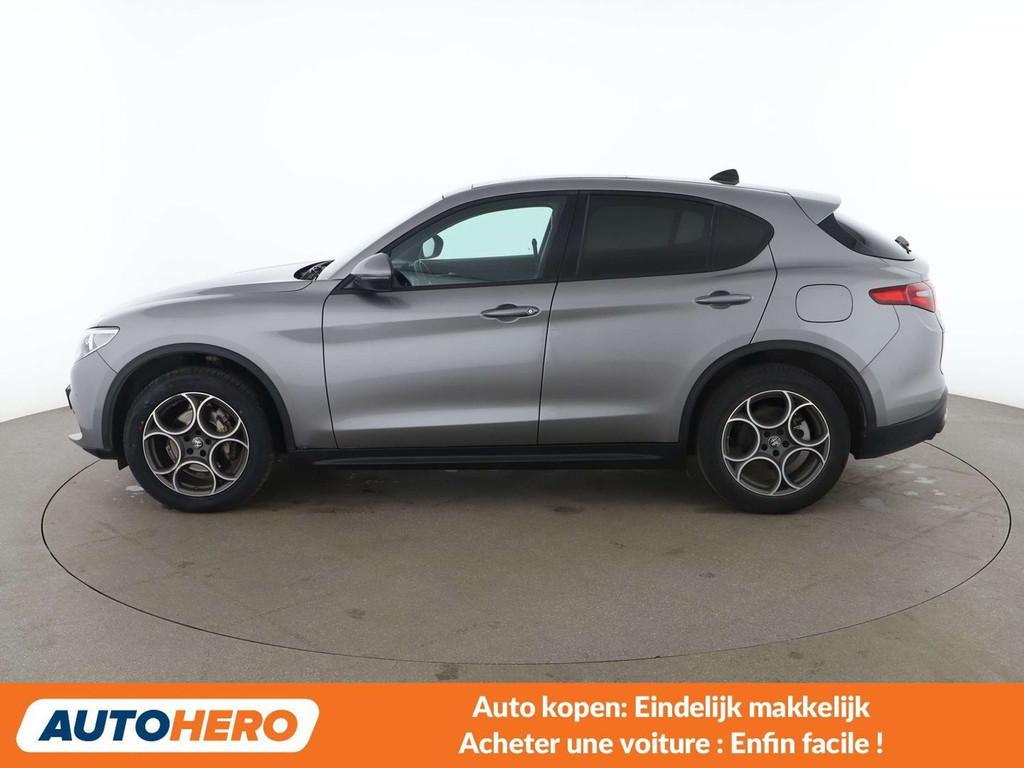 Alfa Romeo Stelvio 2.0 Turbo Super Q4 (automatique), Autos, Cuir, Argent ou Gris, Achat, 161 g/km