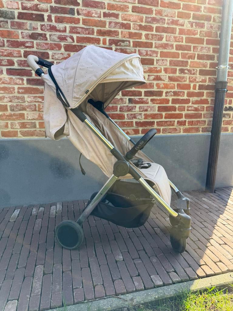 Kinderwagen Elodie MONDO Stroller beige met blauwe stippen, Kinderen en Baby's, Buggy's, Gebruikt, Overige merken, Verstelbare rugleuning