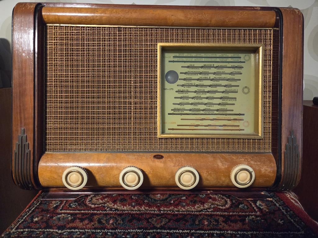Vintage radio SBR 821A, Antiek en Kunst, Ophalen