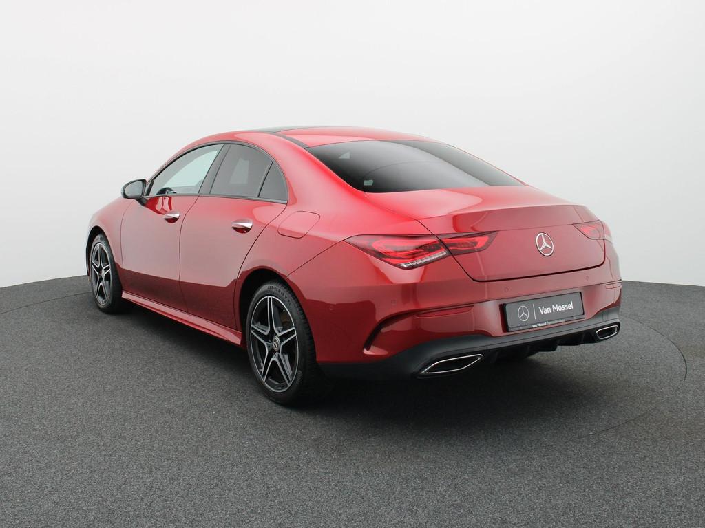 Mercedes-Benz CLA 250 e AMG Line + LEDER + CARPLAY + PANO DA, Auto's, Stof, Gebruikt, Euro 6, 4 cilinders