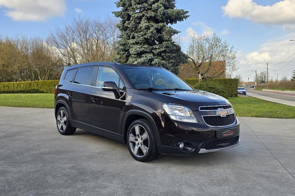 Chevrolet Orlando 1.4i Benz. ** 7 pl. - Camera ** GAR 12M, Auto's, Chevrolet, Voorwielaandrijving, Euro 5, Monovolume, Zwart