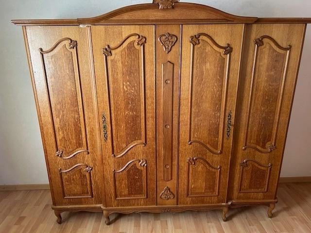 Twee oude kasten, Antiek en Kunst, Ophalen