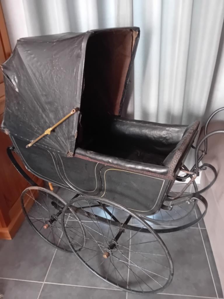 Antieke kinderwagen 1920, Verzamelen, Poppen, Ophalen