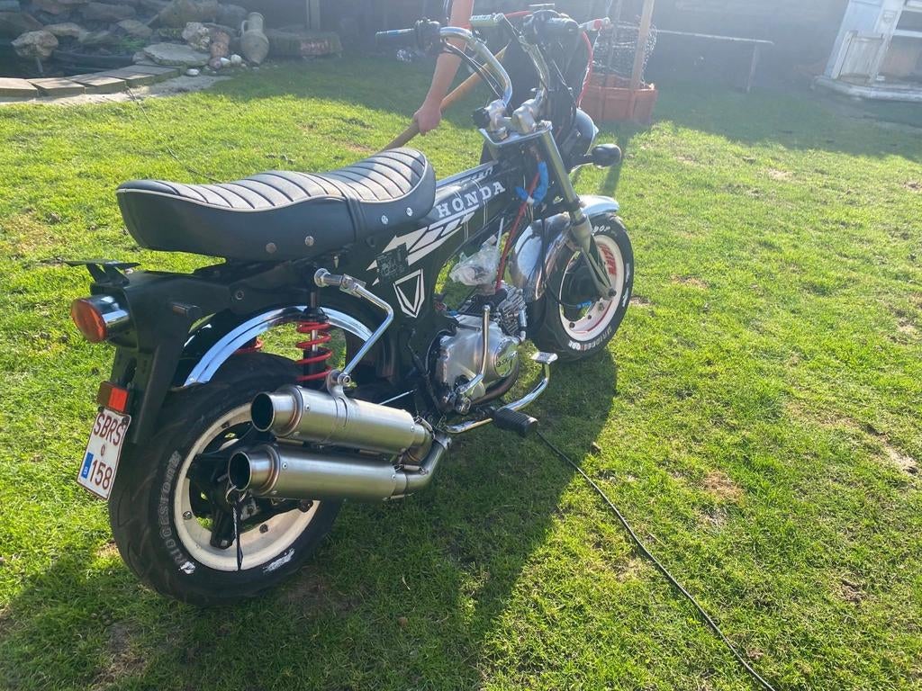 Honda Dax 50 Cc te koop / ruil tegen een andere schakelbromm, Fietsen en Brommers, Brommers | Honda, Ophalen, 49 cc, 3 versnellingen
