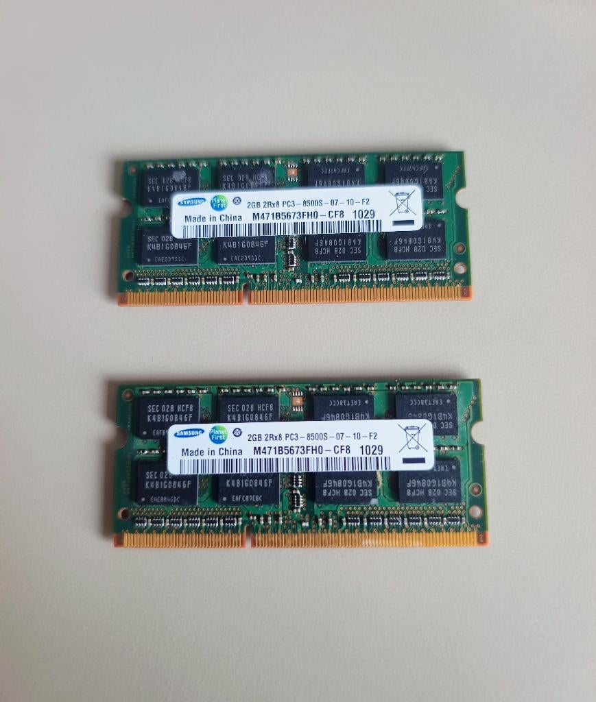 2x Samsung Ram geheugen 2gb ddr3., Computers en Software, RAM geheugen, Ophalen of Verzenden, Zo goed als nieuw, DDR2