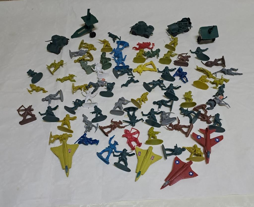 Lot de petits soldats en plastique 75 pcs, Enlèvement, Utilisé