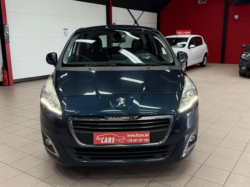 Peugeot 5008 HDI 115 Business-Line**NAVIGATIE**DIG.AIRCO**, Voorwielaandrijving, Euro 5, Zwart, 4 cilinders
