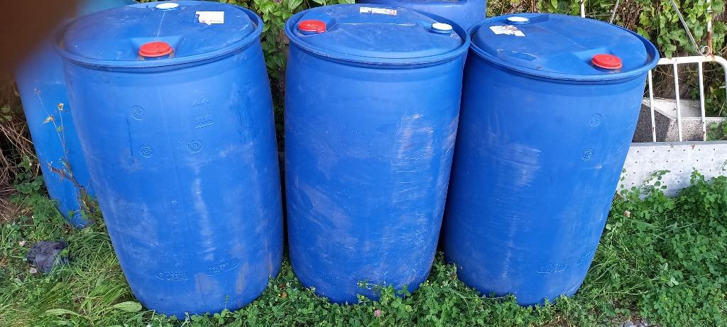 Barils 200l en plastique, Jardin & Terrasse, 150 litres ou plus, Enlèvement, Synthétique