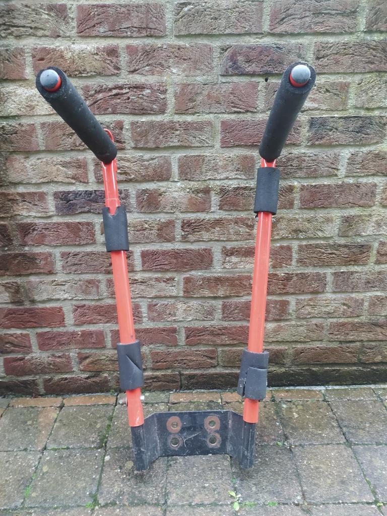 Porte vélo à placer sur attache remorque, Autos : Divers, Porte-vélos, Enlèvement, 2 vélos, Comme neuf