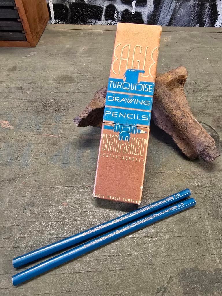 Crayons turquoise WWII US 2 Eagle + boîte d'origine, Collections, Enlèvement