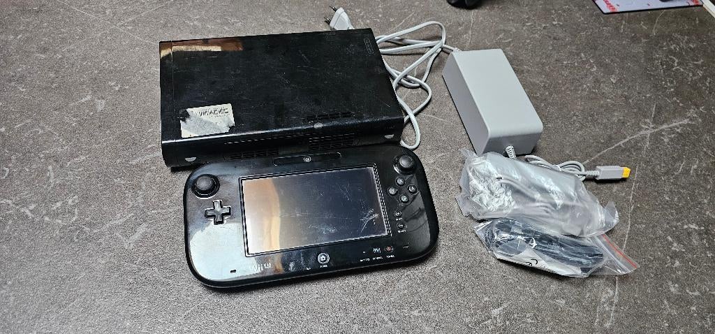 Nintendo Wii U (2), Ophalen of Verzenden, Gebruikt