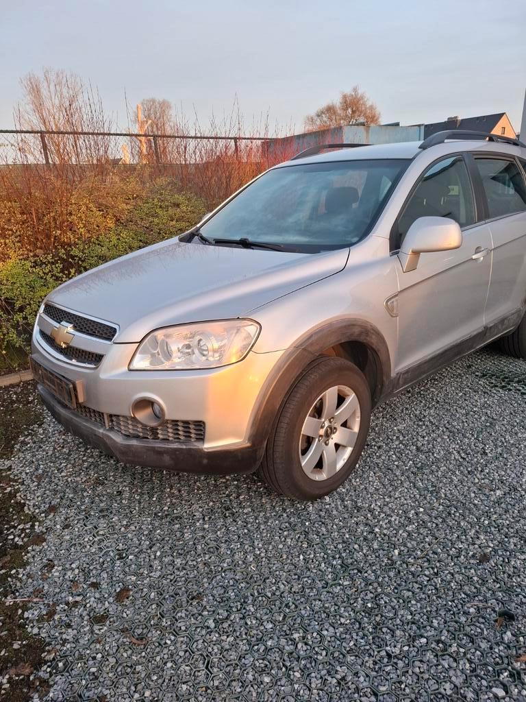 Chevrolet Captiva 7 places avec moteur endommagé ! !, Autos, Argent ou Gris, Achat, Entreprise, 7 places