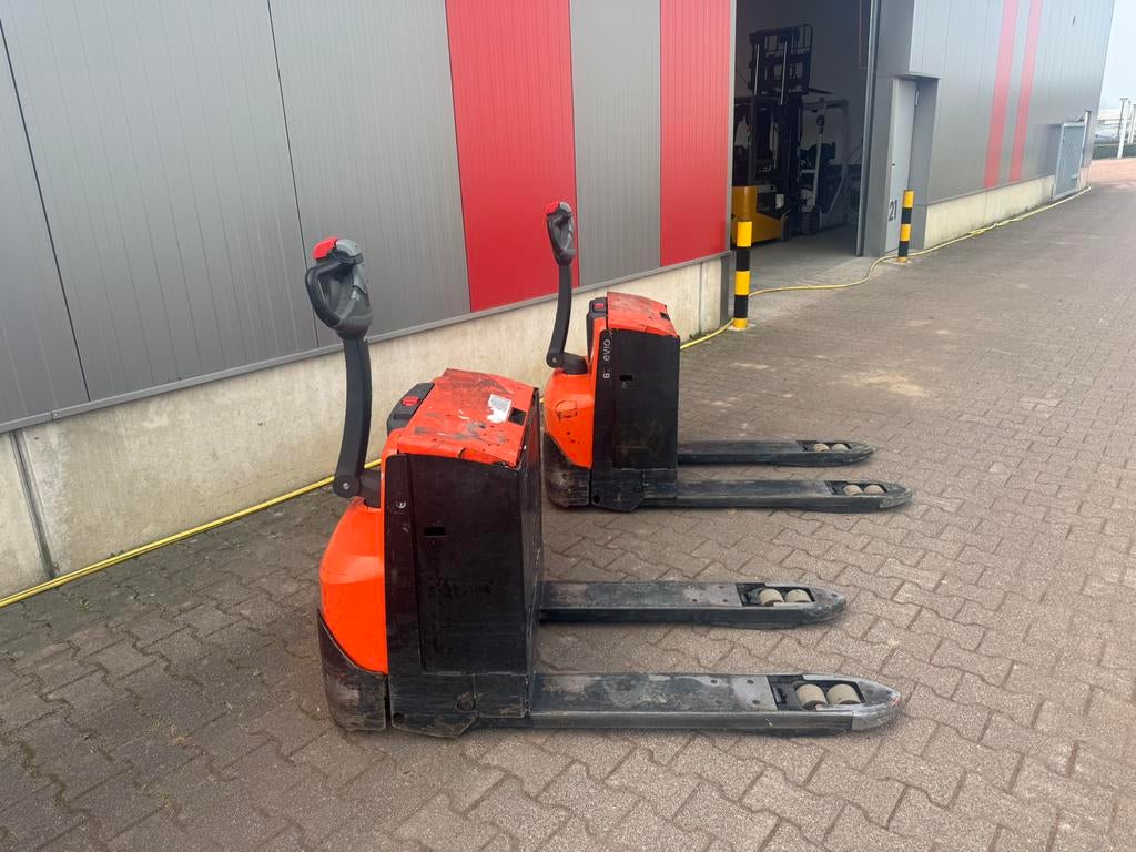 Toyota LWE 200, Bricolage & Construction, Enlèvement, Comme neuf