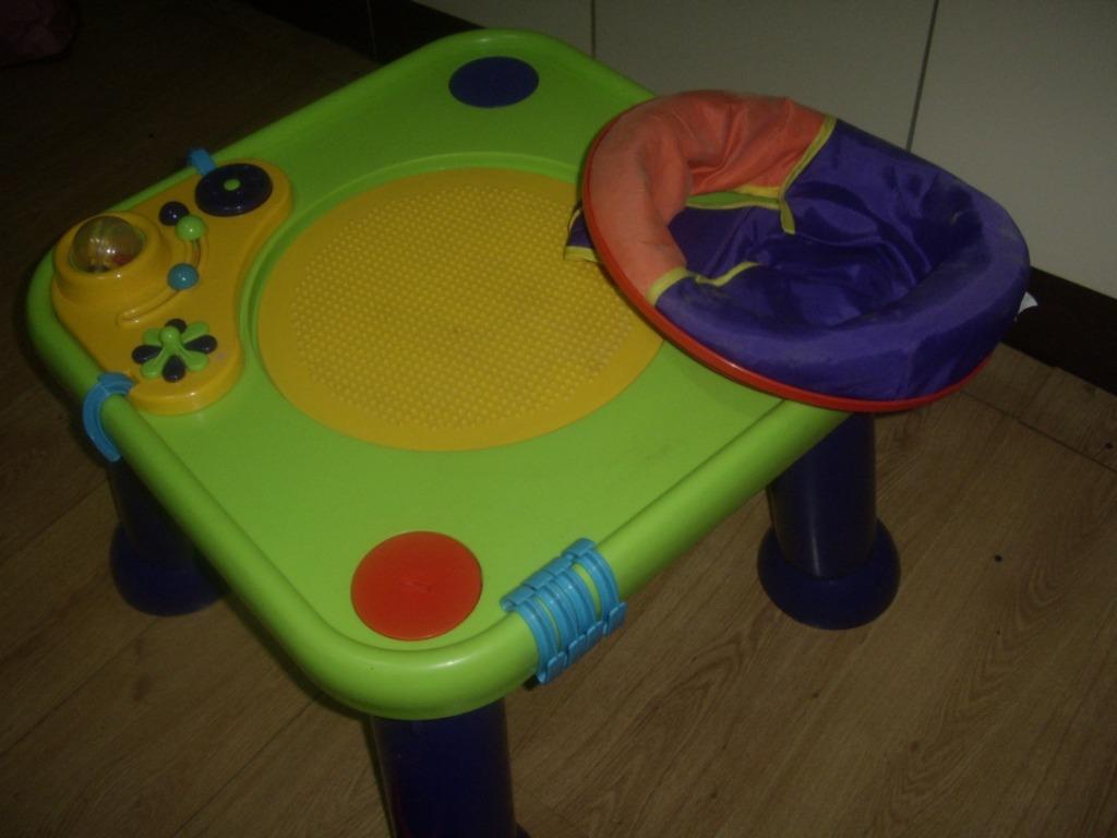 petite table activité pour bébé, Enfants & Bébés, Enlèvement, Comme neuf