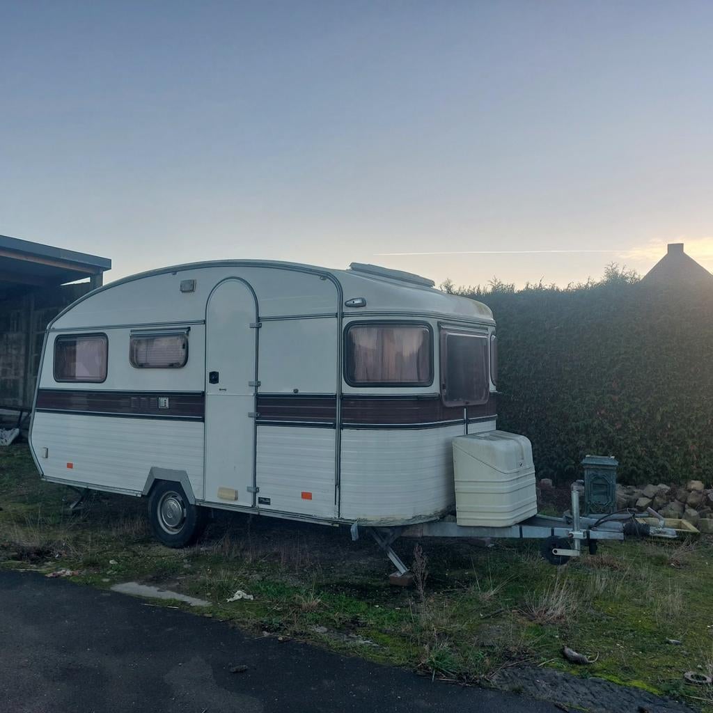 Retro caravan, Caravans en Kamperen, Caravans, tot en met 4, 750 - 1000 kg, Overige merken, Omvormbare zithoek, 6 tot 7 meter