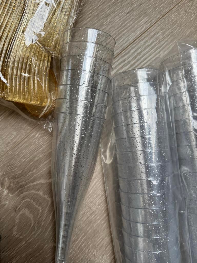 Lot d’accessoires de fêtes, Enlèvement ou Envoi, Comme neuf