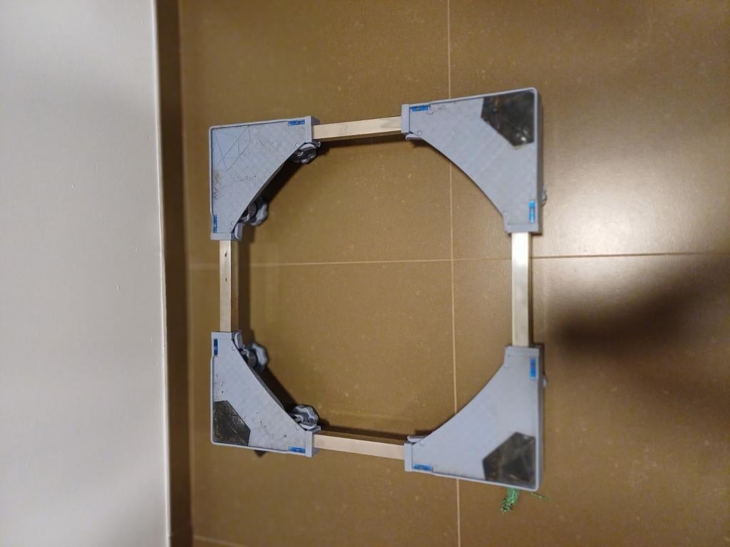 Wielverhoger/stabilisator voor wasmachine, Elektronische apparatuur, Overige elektronische apparatuur, Zo goed als nieuw, Ophalen