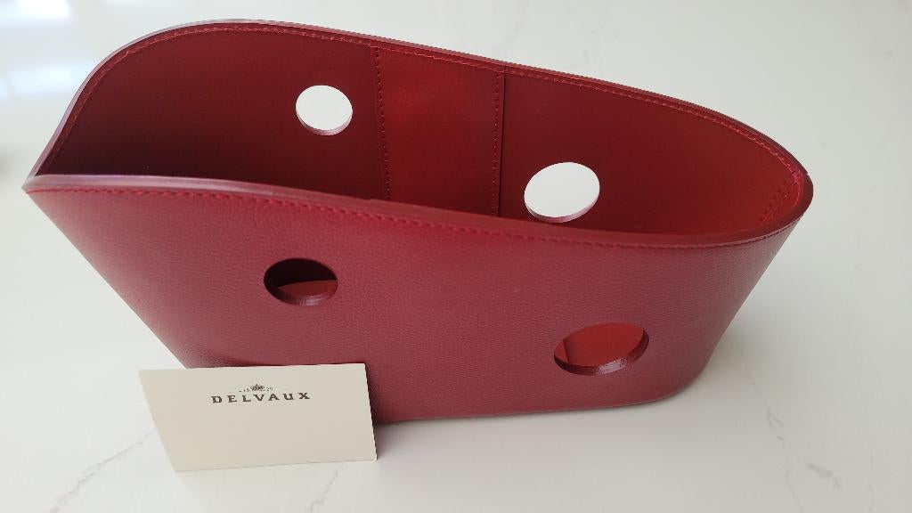PORTE-BOUTEILLE DE VIN EN CUIR DELVAUX, Maison & Meubles, Accessoires pour la Maison | Porte-bouteilles, Neuf, Moins de 50 cm