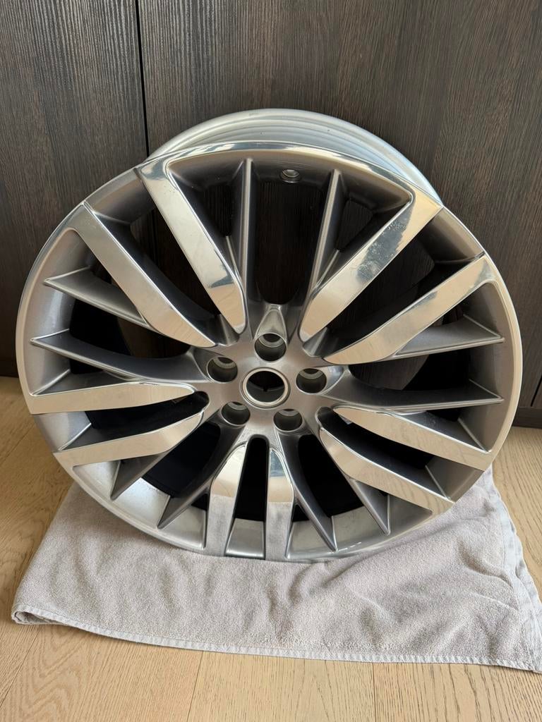 Jante Range Rover Sport SVR NEW velg rim, Autos : Pièces & Accessoires, Pneus & Jantes, Enlèvement, Neuf, Autres dimensions, Jante(s)