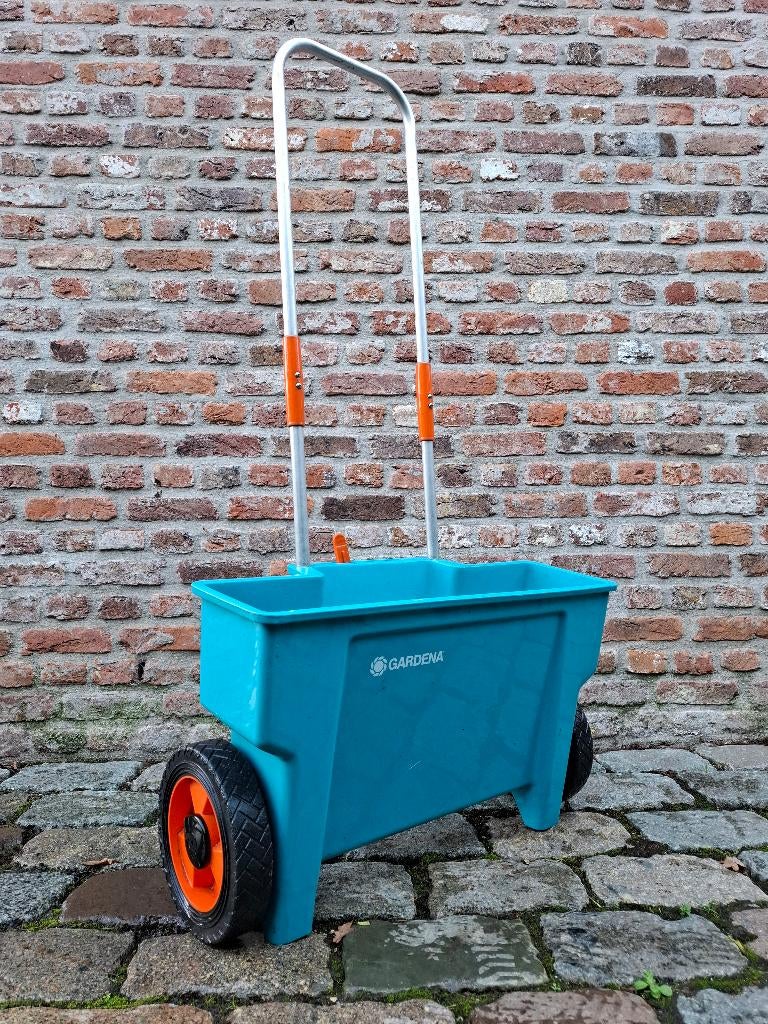 Gardena strooiwagen met grote strooibak, Ophalen, Zo goed als nieuw, Overige soorten, Gardena  Sileno