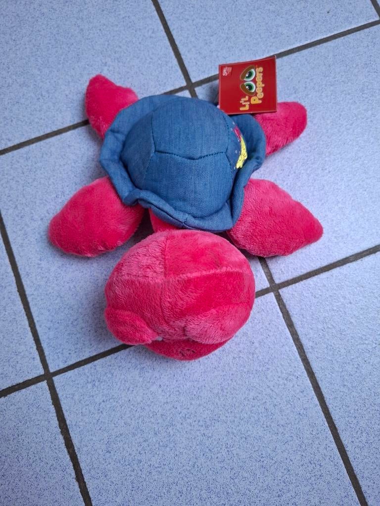 Nieuwe schildpad met grote ogen,met etiket, Kinderen en Baby's, Speelgoed | Knuffels en Pluche, Ophalen of Verzenden, Nieuw