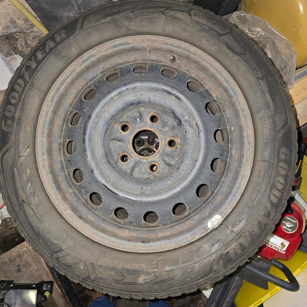 Goodyear Ultra Grip 205/60 R16 92H Band, Auto-onderdelen, Banden en Velgen, Gebruikt, Band(en)