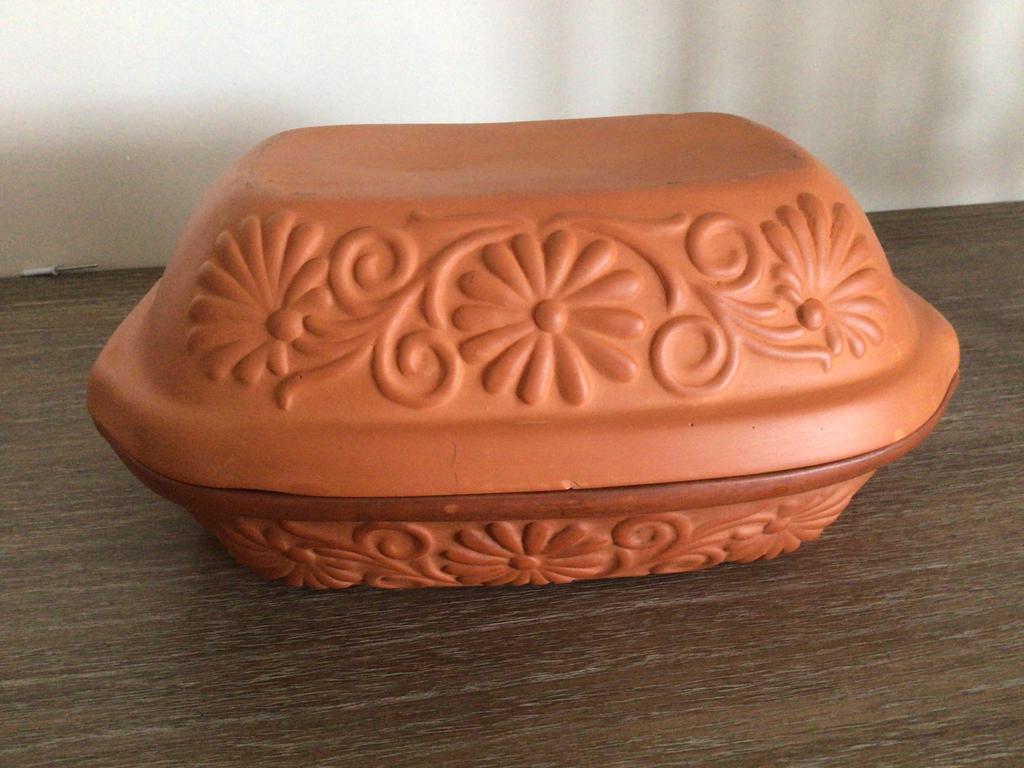 plat à four en terre cuite avec couvercle., Maison & Meubles, Enlèvement, Utilisé, Autres matériaux, Autres types