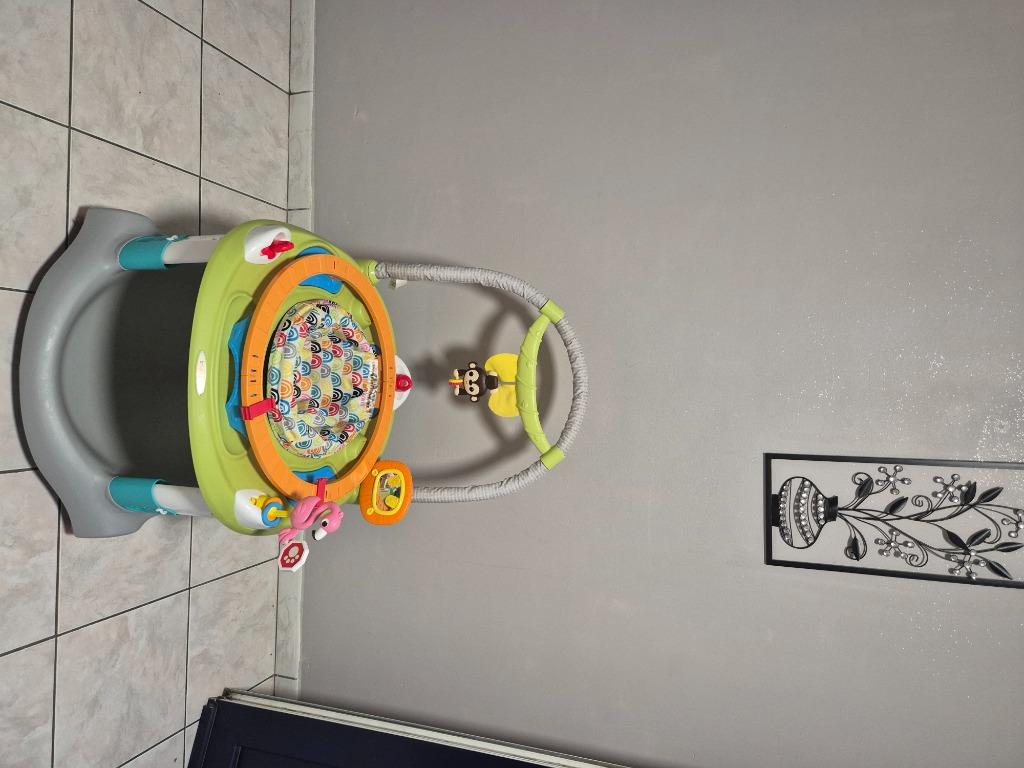 Table d activités bébés, Enlèvement, Utilisé