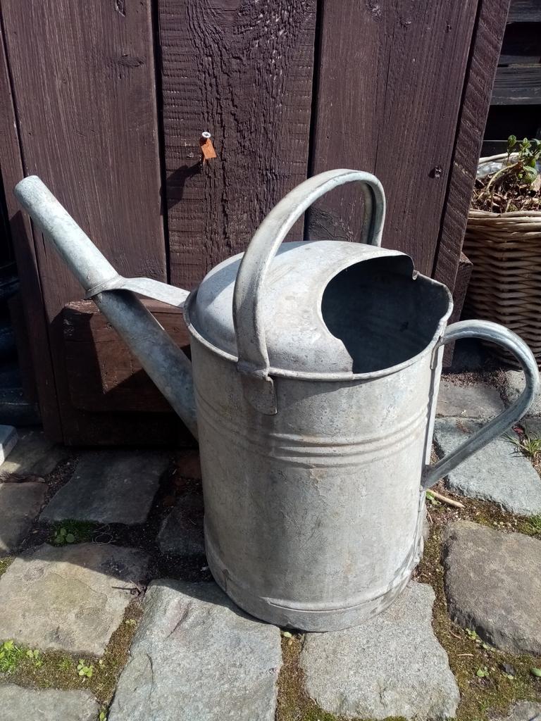 Vintage zinken gieter /perfecte tuin deco/, Tuin en Terras, Ophalen of Verzenden, Zo goed als nieuw