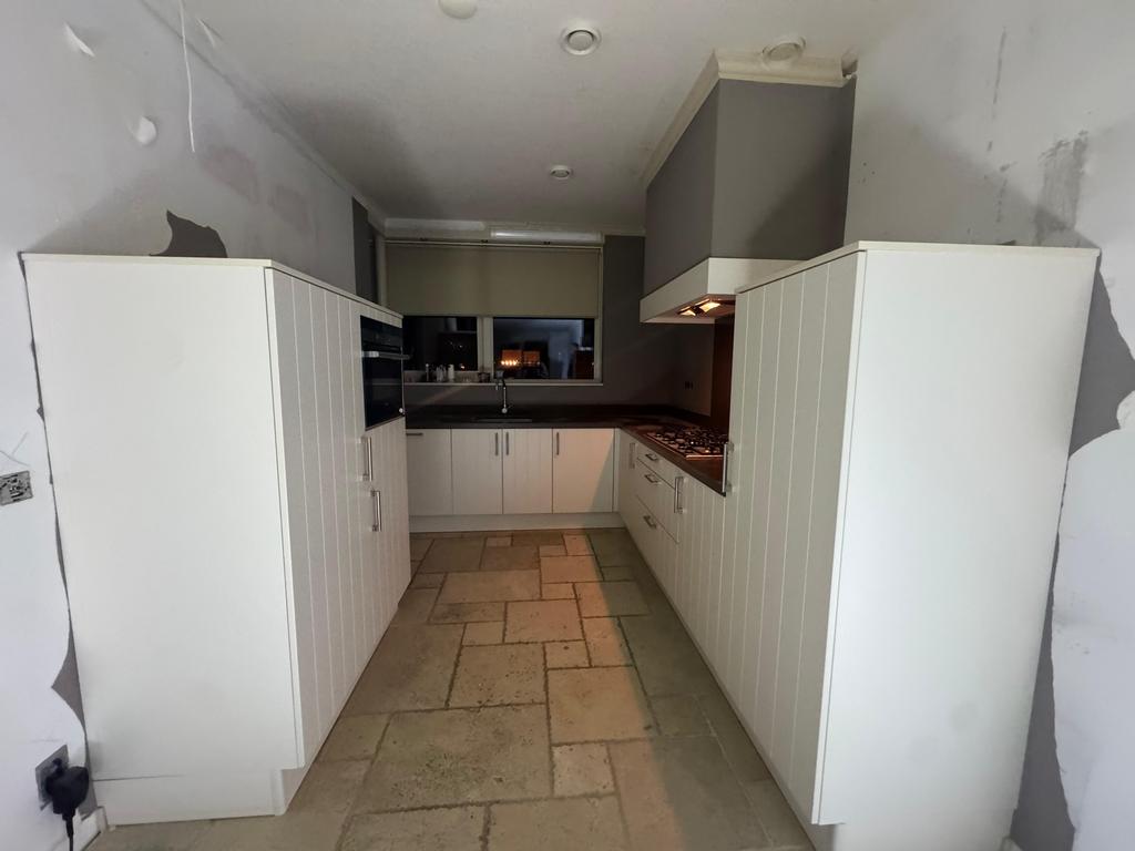 Cuisine d'angle complète armoire murale + DÉMONTÉE, Maison & Meubles, Cuisine | Cuisines complètes, Cuisine d'angle, Composite