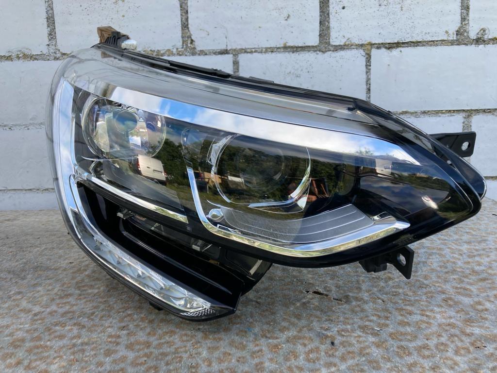 RENAULT MEGANE IV phare droite, Enlèvement, Utilisé, Renault