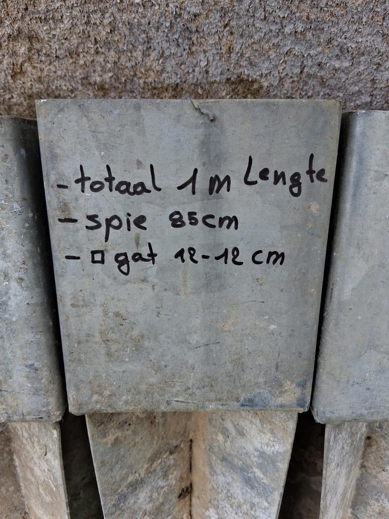 Grondpinnen 1m, 12cm op12cm, Ophalen, Gebruikt