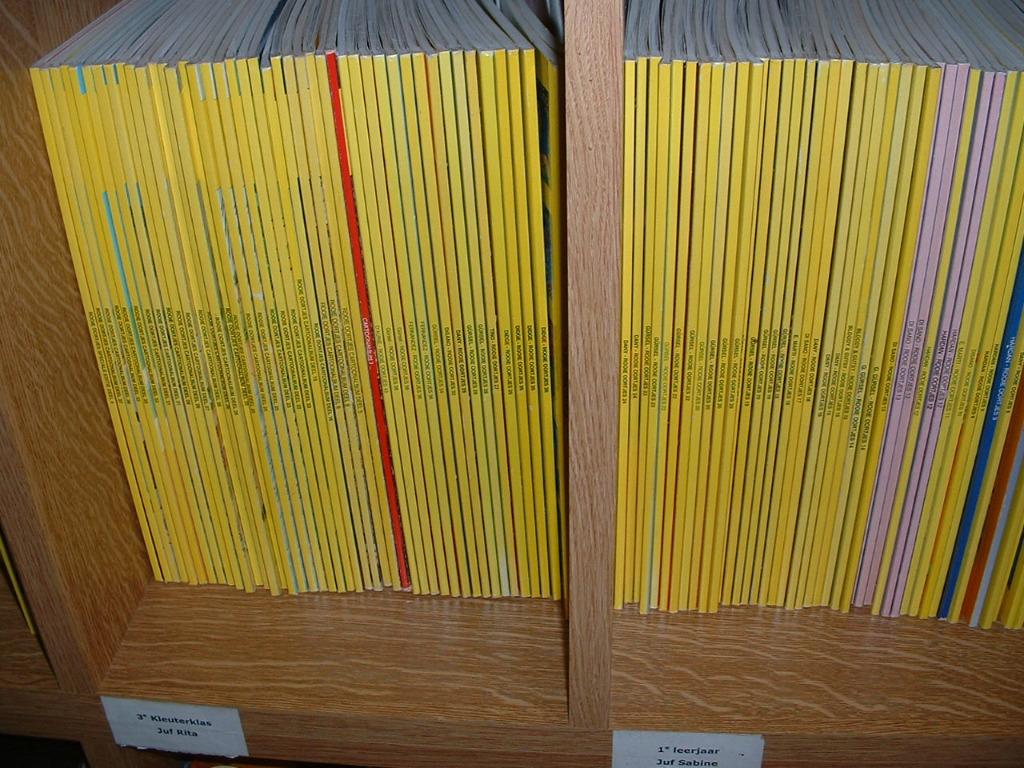 rooie oortjes  strips, Livres, Plusieurs BD, Enlèvement ou Envoi, Diverse Auteurs