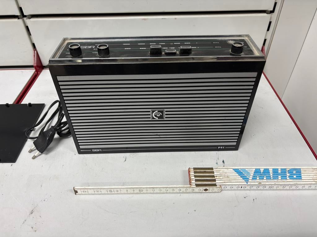 Radio Vintage SBR P91 - Design Années 70 - Belgique, Enlèvement ou Envoi, Utilisé, Radio