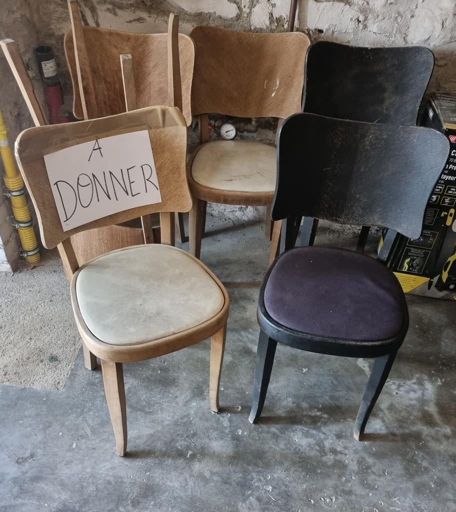 À donner: 6 chaises en bois, Brun, Enlèvement, Bois, Cinq, Six Chaises ou plus