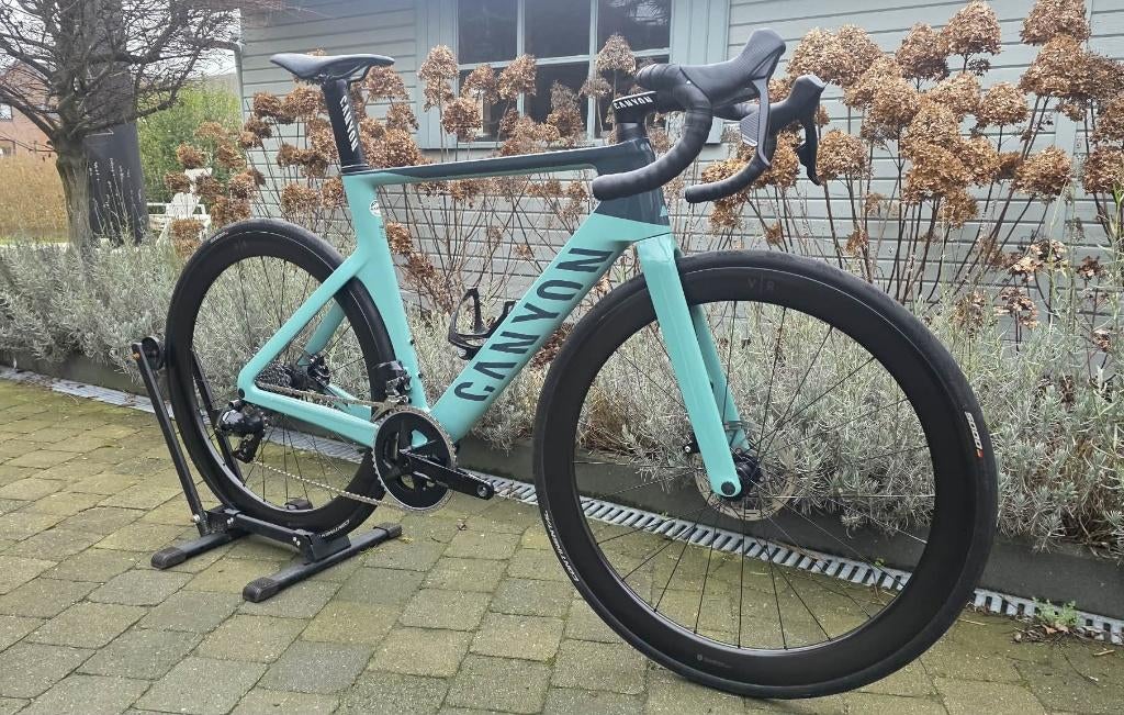 Roues Canyon Aeroad CF SLX 7 Sram Rival AXS + Carbon, Vélos & Vélomoteurs, 53 à 57 cm, Enlèvement, Comme neuf, Carbone