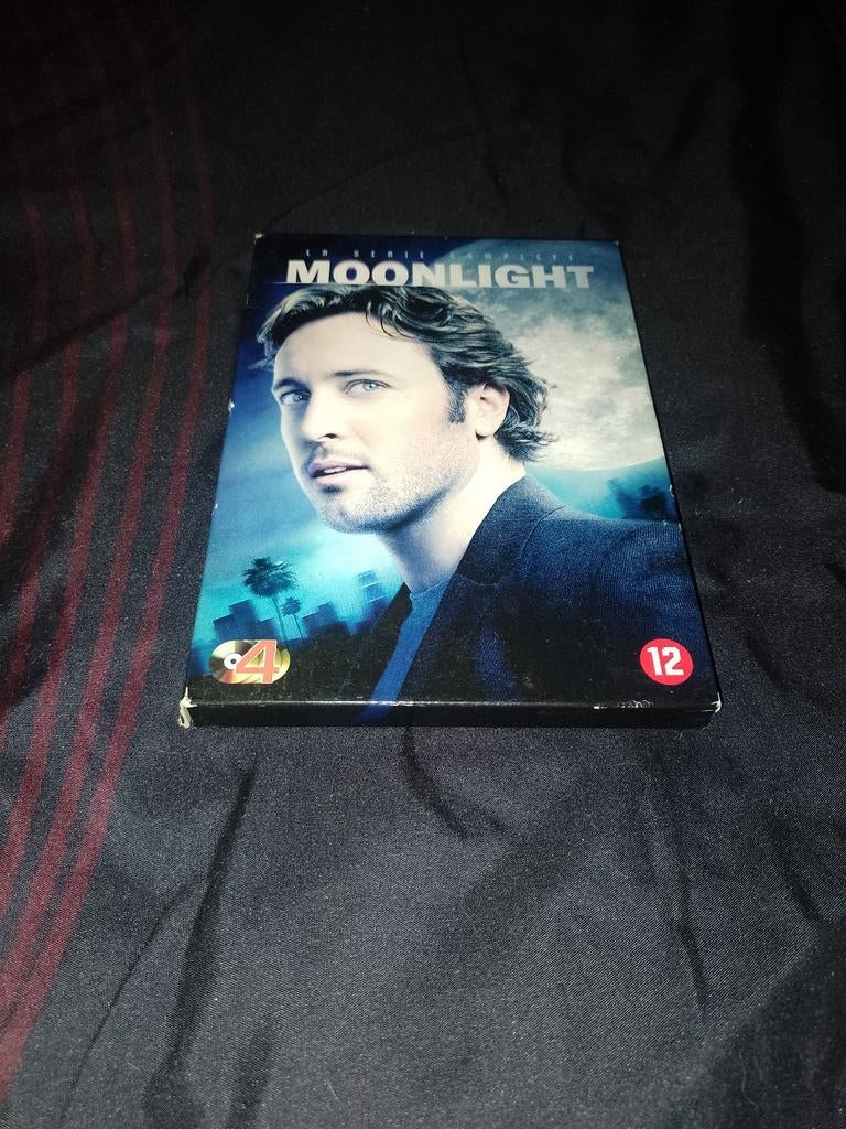 A vendre en coffret DVD l'intégral de la série Moonlight, CD & DVD, Enlèvement ou Envoi, Coffret, Science-Fiction et Fantasy, Comme neuf