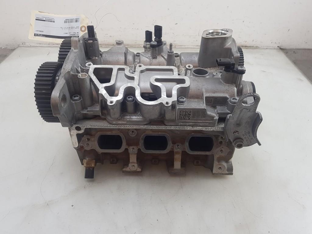 CULASSE Volkswagen Polo VI (AW1) (|05C103404C|05C103063A|), Autos : Pièces & Accessoires, Moteurs & Accessoires, Volkswagen, Utilisé