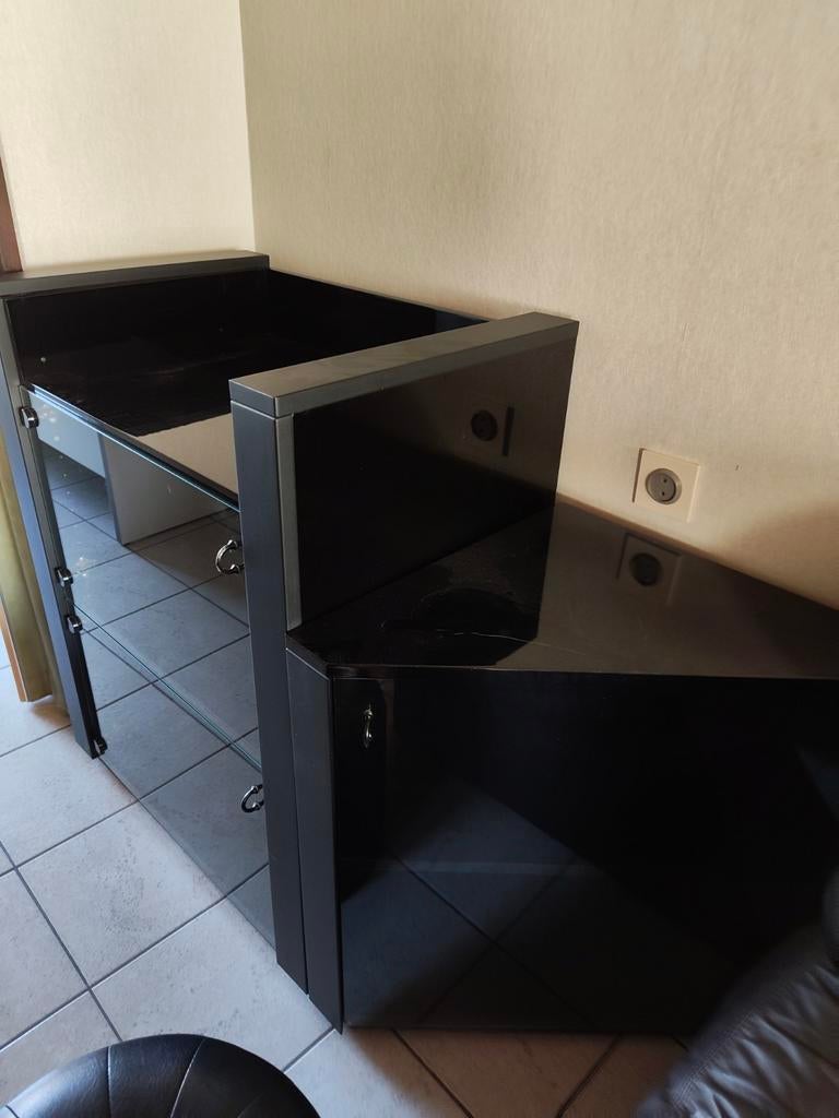 Meubel voor stereo keten, Ophalen