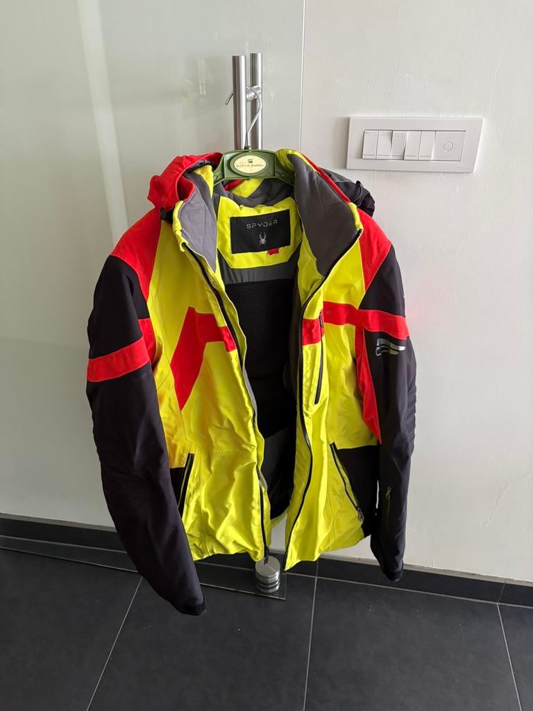 Skivest Spyder Large belgische kleuren, Vêtements | Hommes, Vêtements de sport, Rouge, Taille 52/54 (L), Enlèvement, Autres types