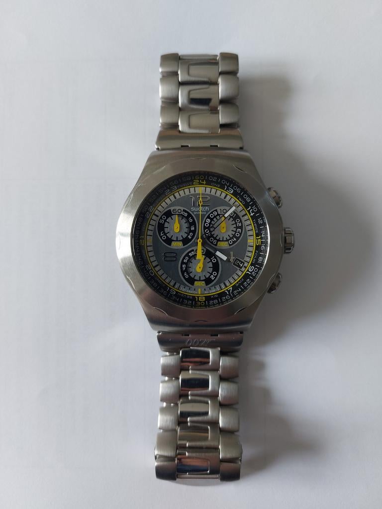Swatch 2008 James Bond Villain Jaws collectie horloge, Handtassen en Accessoires, Horloges | Dames, Swatch, Ophalen