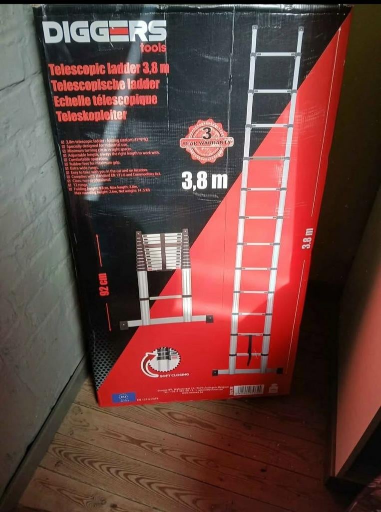 Échelle télescopique 3.80 m servit 1 fois prix 100 euros, Enlèvement, Échelle