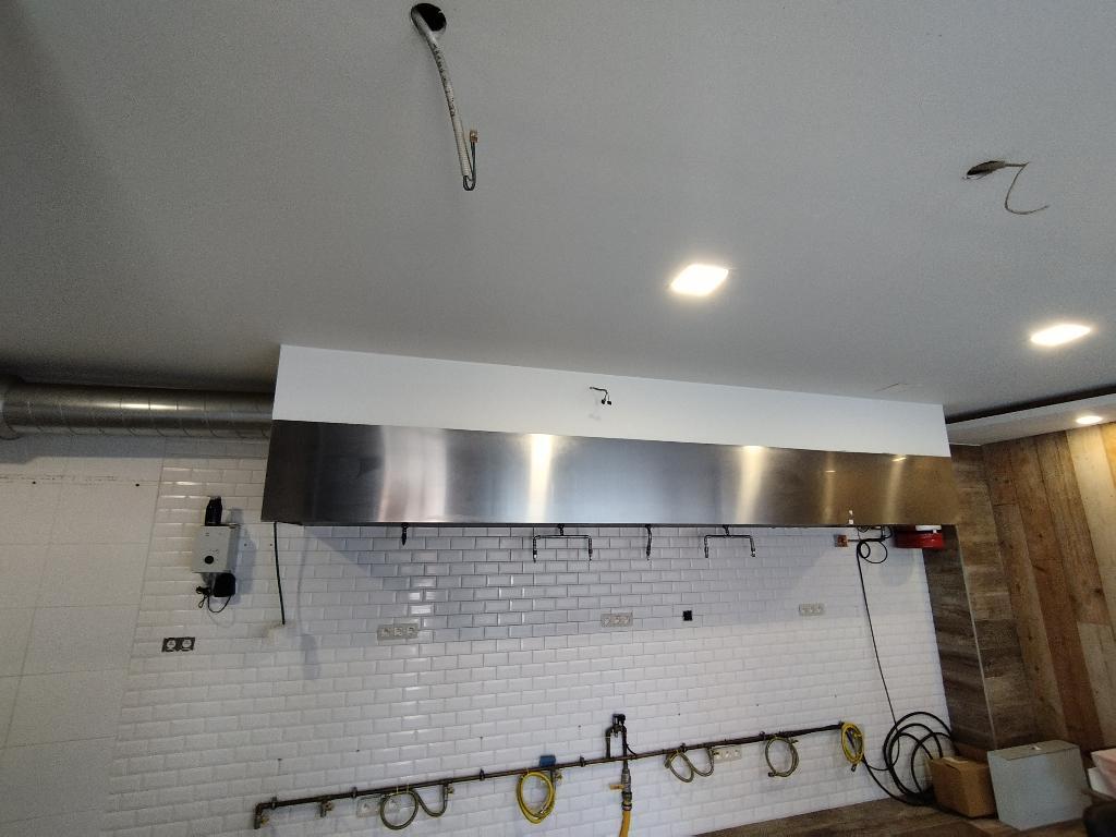 Hotte inox pro avec moteur puissant + système anti-feu, Enlèvement, Utilisé, Autres types, Autoportant